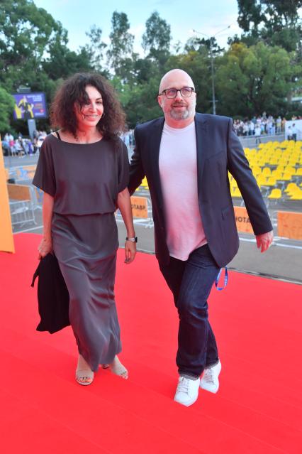 Сочи. Продюсер Артем Васильев на церемонии открытия 32-го Открытого Российского Кинофестиваля `Кинотавр` в Сочи.