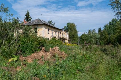 Московская область. Адуляр - заброшенный военный городок бывшей войсковой части 51850.