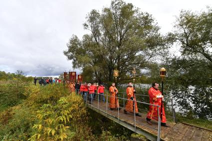 Московская область. Во время Елисаветинского крестного хода, посвященного 130-летию присоединения к православию Великой Княгини Елизаветы Фёдоровны.