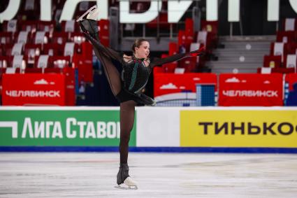 Челябинск. Спортсменка Камила Валиева во время произвольной программы женского одиночного катания на контрольных прокатах сборной России по фигурному катанию на ледовой арене `Трактор`.