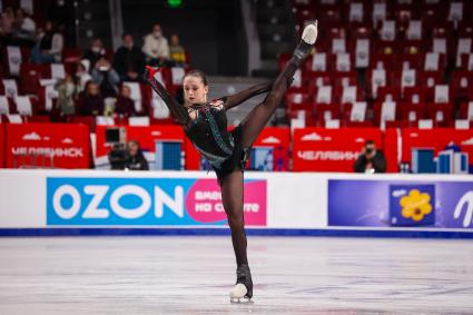 Челябинск. Спортсменка Камила Валиева во время произвольной программы женского одиночного катания на контрольных прокатах сборной России по фигурному катанию на ледовой арене `Трактор`.