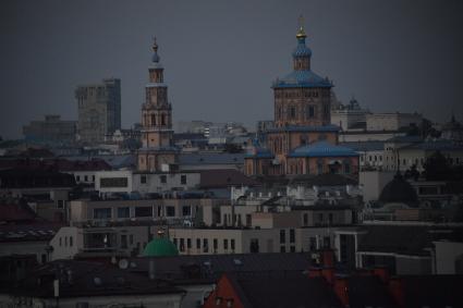 Казань. Вид на Петропавловский собор.