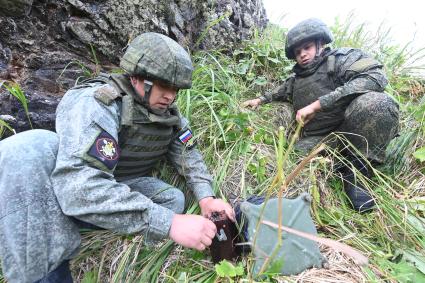 Экспедиция РГО и Экспедиционного центра Министерства обороны РФ на остров Уруп