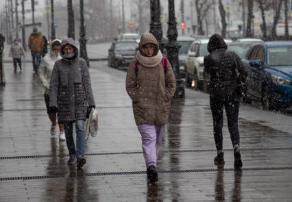 Пермь. Первый снег в городе.