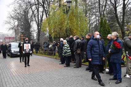 Москва. Церемония прощания с диктором Игорем Кирилловым на Новодевичьем кладбище.