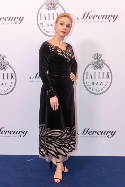 Москва. Актриса Марина Зудина на балу дебютанток журнала Tatler в Доме Пашкова.