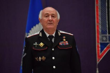 Москва. Казачий генерал, атаман Всероссийского казачьего общества Николай Долуда на заседании большого круга Всероссийского казачьего общества в Храме Христа Спасителя