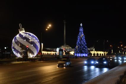 Москва.  Новогоднее оформление на Кутузовском проспекте и   Музей Победы на Поклонной горе.