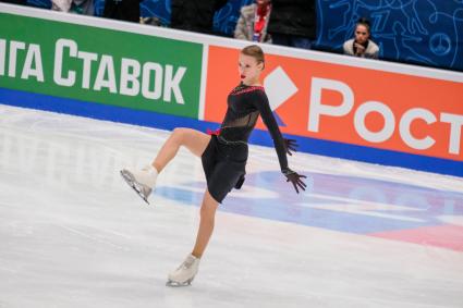 Санкт-Петербург. Фигуристка Майя Хромых выступает с произвольной программой в женском одиночном катании на чемпионате России по фигурному катанию 2022.