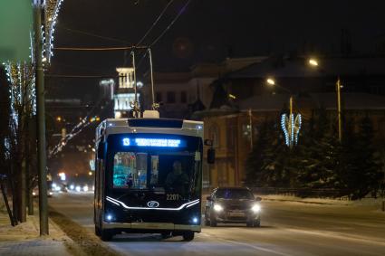 Красноярск. Троллейбус на одной из улиц города.