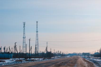 Новосибирская область. Карасукский район. КПП `Павловка` на российско-казахстанской границе. Сотовые вышки.