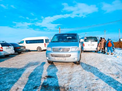 Новосибирская область. Карасукский район. КПП `Павловка` на российско-казахстанской границе. Россияне, выезжающие из Казахстана.