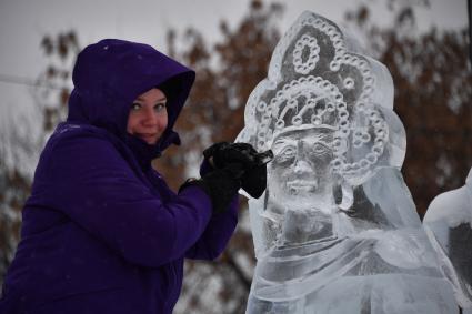 Москва.   Участники фестиваля `Снег и лед в Москве`.