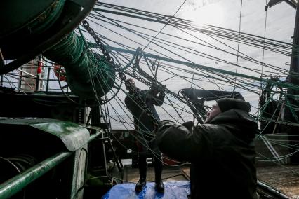 Калининградская область. Рыбокомбинат `За Родину`. Рыболовное судно.