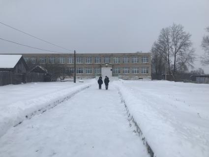 Мордовия. Село Шокша. Здание школы 11-летки.