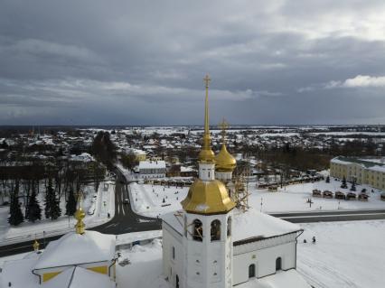 Суздаль. Вид сверху на  Храм Воскресения Христова.