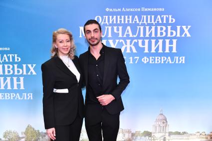 Москва. Дизайнер Светлана Горева на премьере фильма `Одиннадцать молчаливых мужчин` в кинотеатре `КАРО 11 Октябрь`.