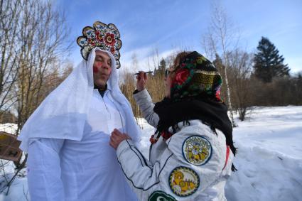 Московская область.  Участники праздничных гуляний на праздновании `Бакшевской масляницы`.