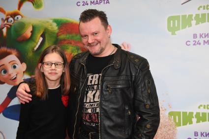 Москва. Участник группы `Король и шут` Андрей Князев (Князь) на премьере мультфильма `Финник` в кинотеатре `Каро 11 Октябрь`.