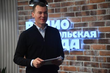 Москва. Глава Хабаровского края Михаил Дегтярёв на радиостанции `Комсомольская правда`.