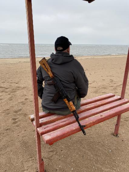 Украина. г.Мариуполь. Левобережный район. Пляж Азовского моря.