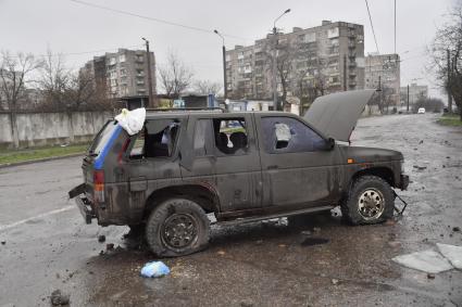 Украина. г.Мариуполь. Разбитый автомобиль.