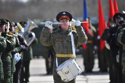 Московская область. Алабино. Музыканты военного оркестра  на репетиции военного парада, приуроченного к 77-летию Победы в Великой Отечественной войне.