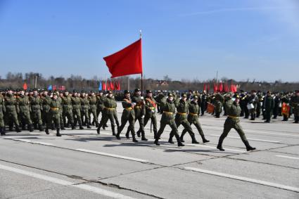 Московская область. Алабино. Военнослужащие  на репетиции военного парада, приуроченного к 77-летию Победы в Великой Отечественной войне.