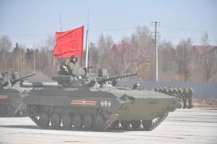 Московская область. Алабино. Военная техника  на репетиции военного парада, приуроченного к 77-летию Победы в Великой Отечественной войне.