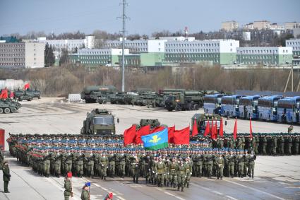 Московская область. Алабино. Воздушно-десантные войска  на репетиции военного парада, приуроченного к 77-летию Победы в Великой Отечественной войне.