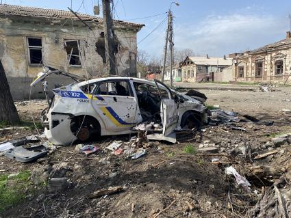 Донецкая область. г.Мариуполь. Разбитый автомобиль украинской полиции.