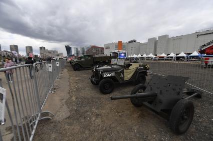 Москва. Выставка техники на Московском весеннем мотофестивале.