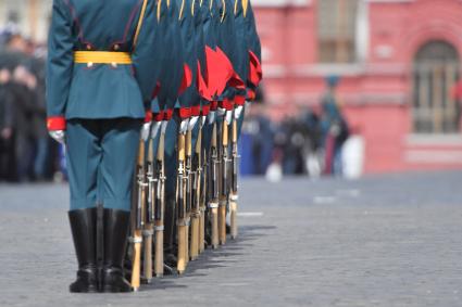 Москва. Линейные во время военного парада, посвященного 77-й годовщине Победы в Великой Отечественной войне.