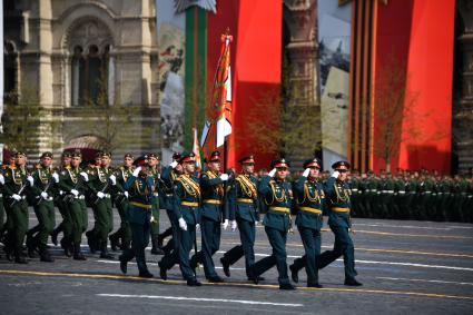 Москва. Военнослужащие парадных расчетов во время генеральной репетиции парада на Красной площади, посвященного 77-й годовщине Победы в Великой Отечественной войне.