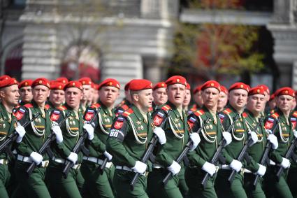 Москва. Рота военной полиции во время генеральной репетиции парада на Красной площади, посвященного 77-й годовщине Победы в Великой Отечественной войне.