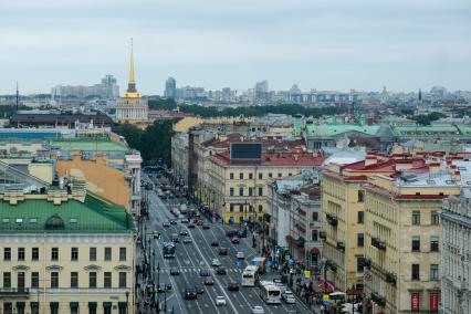 Санкт-Петербург. Вид на Невский проспект сверху.