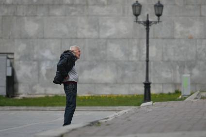 Екатеринбург. Горожане в историческом сквере города