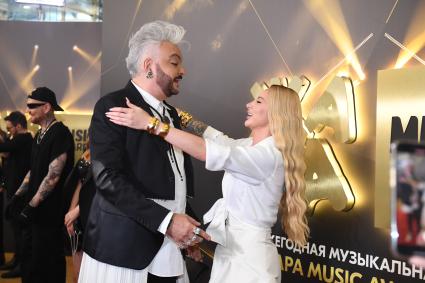 Москва. Певцы Филипп Киркоров и Asti (Анна Дзюба) на церемонии вручения музыкальной премии`Жара Music Awards` в концертном зале `Крокус Сити Холл`.