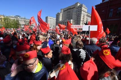 Москва. Во время торжественного приема в пионеры.