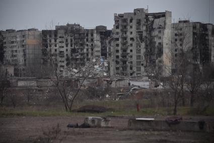 Донецкая область. г.Мариуполь. Жилые дома, разрушенные в результате боевых действий.