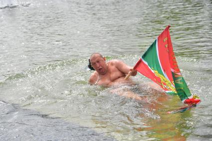 Москва. Пограничник в запасе во время празднования Дня пограничника в Парке Горького.