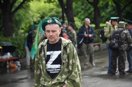 Москва. Пограничники в запасе во время празднования Дня пограничника в Парке Горького.