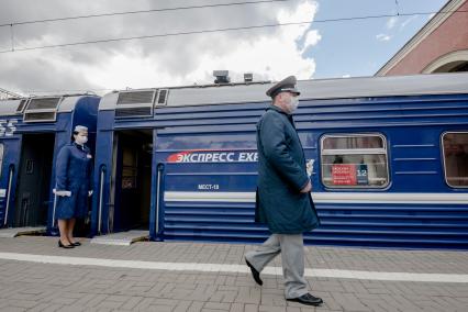 Москва. Туристический поезд `Жемчужина Кавказа` на Казанском вокзале.