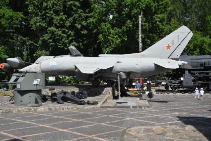 Московская область. Палубный штурмовик вертикального взлета и посадки ЯК-38 на территории музея техники Вадима Задорожного.