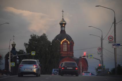 Владимир. Михаило-Архангельская церковь.