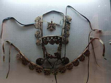 Новосибирск.  Украшения, найденные рядом с местом погребения принцессы Укоки в  на выставке музее в Горно-Алтайске.