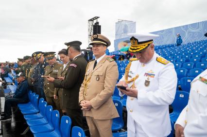 Санкт-Петербург. Кронштадт. Гости на Главном военно-морском параде в честь Дня Военно-морского флота России.