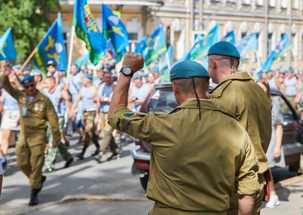 Пермь. Десантники во время празднования Дня Воздушно-десантных войск России.