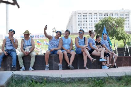 Самара. Десантники во время празднования Дня Воздушно-десантных войск России.