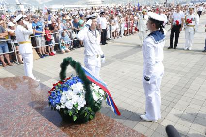 Новороссийск. Военнослужащие во время празднования Дня Военно-морского флота России.